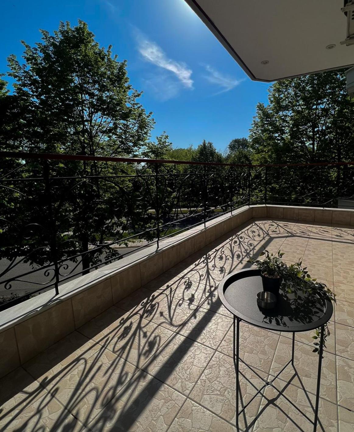 Apartment Varosi